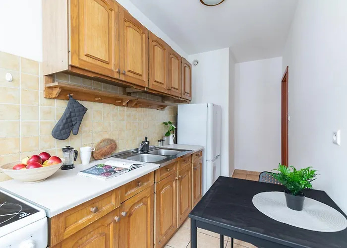 Aleja Stanow Zjednoczonych Superapart - Galeria Wiatraczna