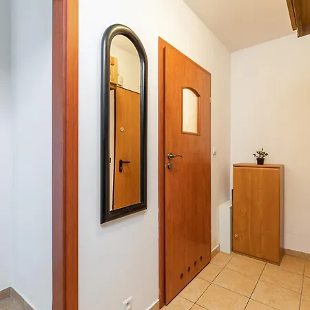 Aleja Stanow Zjednoczonych Superapart - Galeria Wiatraczna Βαρσοβία